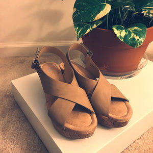 **New** Lightweight Platform Wedge Sandal